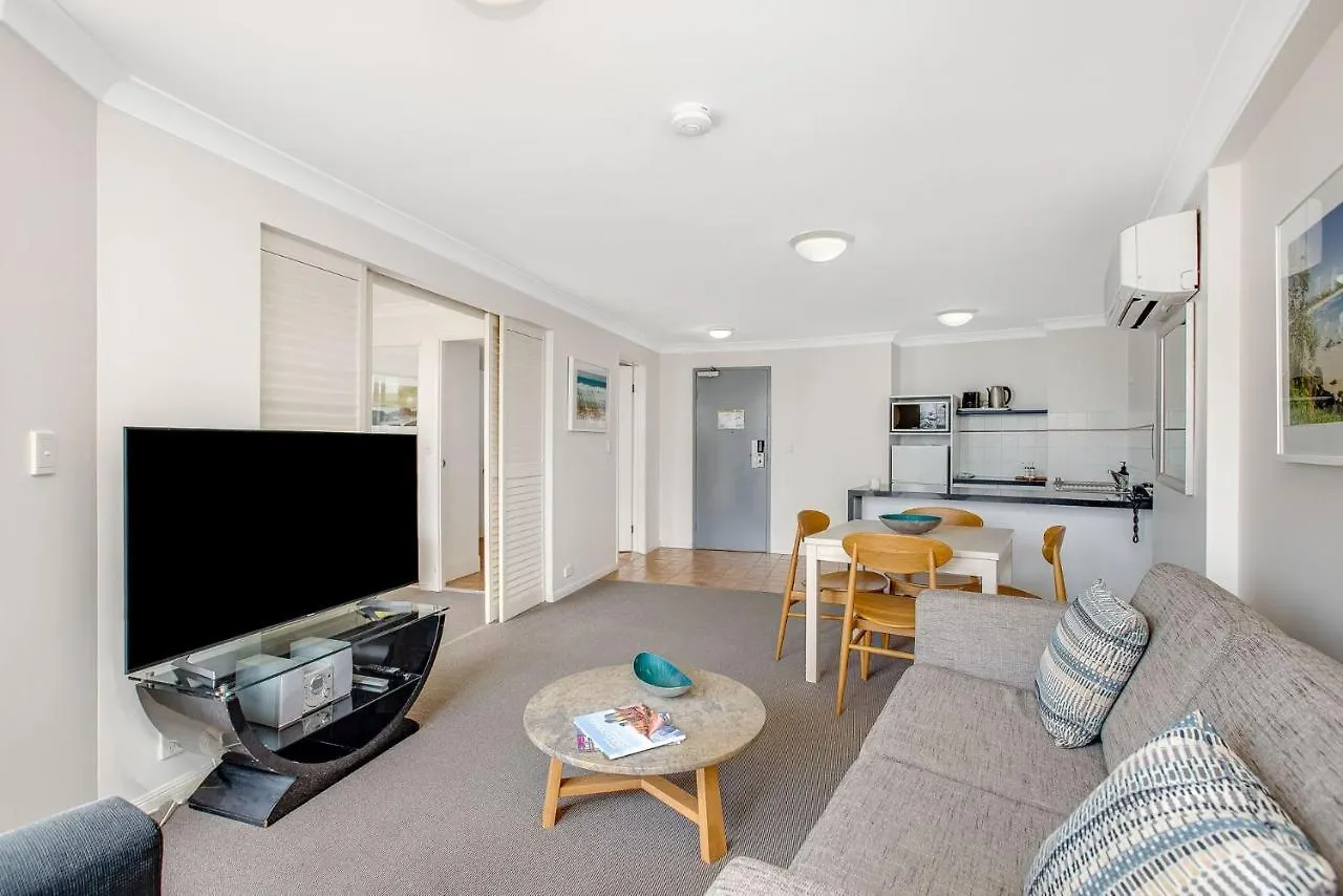 Calypso Plaza Resort Unit 429 Gold Coast Apartment