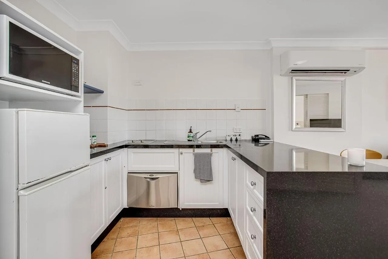 Calypso Plaza Resort Unit 429 Gold Coast Apartment